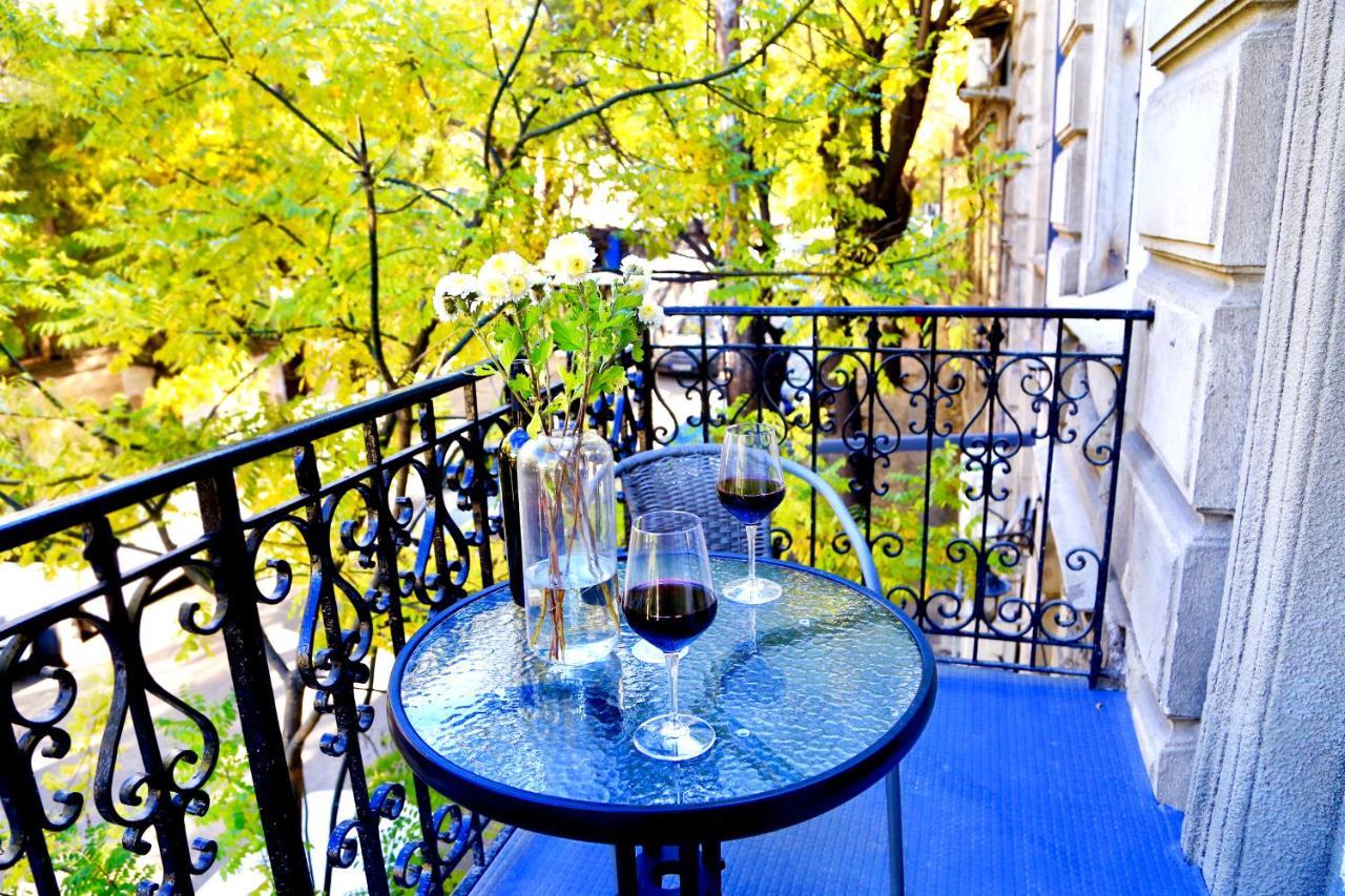 Hotello Тбилиси Экстерьер фото