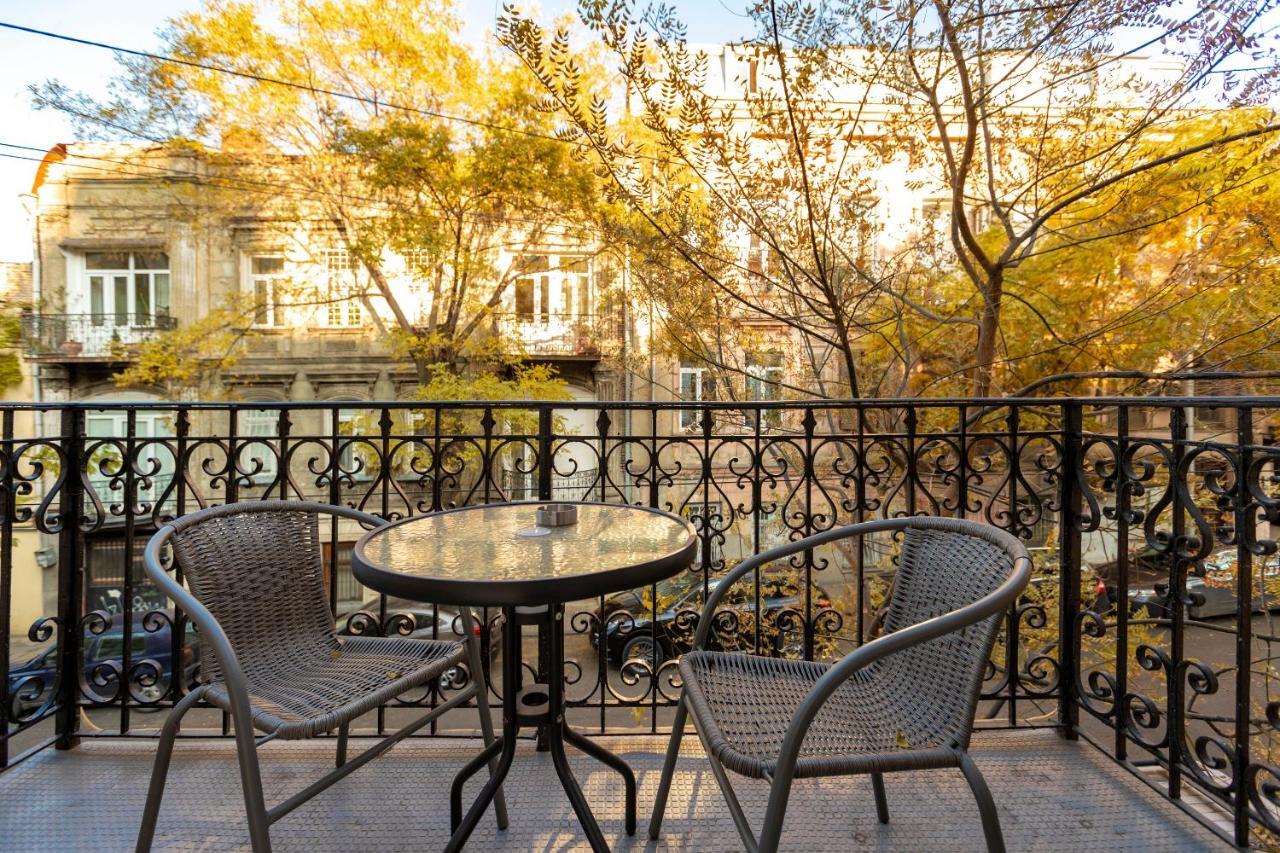 Hotello Тбилиси Экстерьер фото